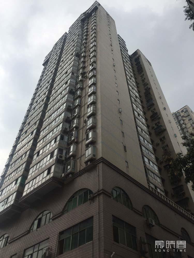 重慶市渝北區(qū)龍溪街道龍華大道1889號(hào)（加洲百合園）B幢5-1及九龍坡區(qū)石坪橋橫街特4號(hào)負(fù)3層A14、A15號(hào)2個(gè)停車(chē)位